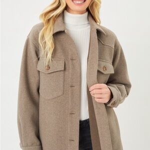 Tan Utility Jacket with Versatile Design